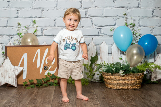 Detska-fotosesiya-v-studio-za-edna-ili-dve-godinki-fotograf-sofiya
