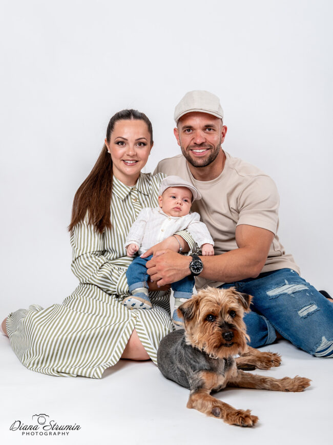 semeina-fotosesiya-v-studio-fotograf-sofiya